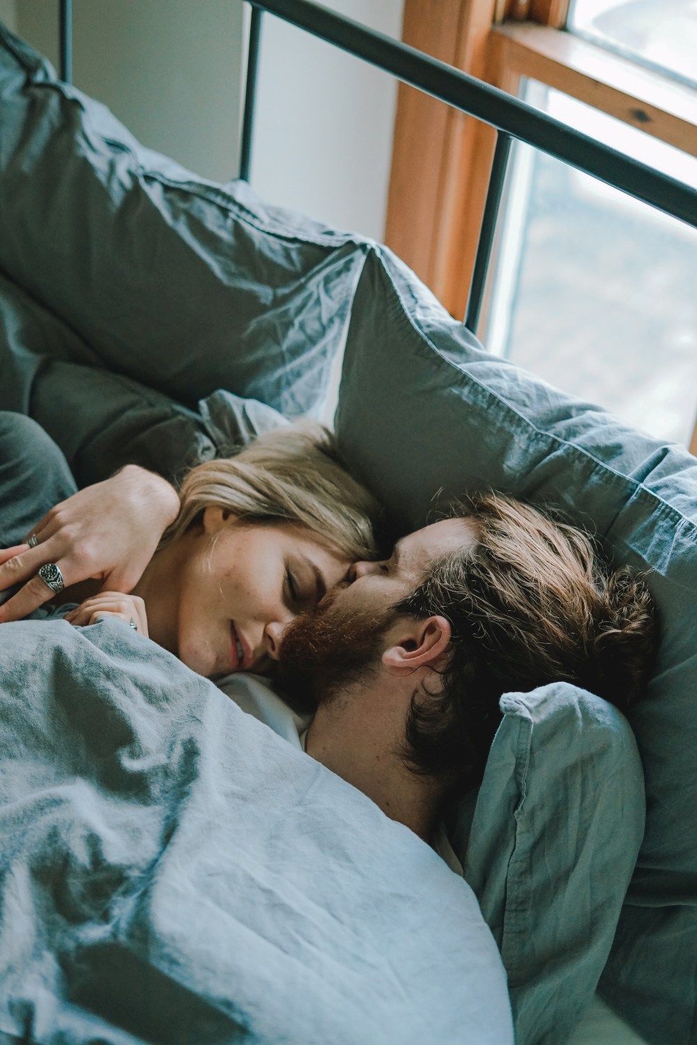 enjoy-a-restful-sleep-with-your-partner